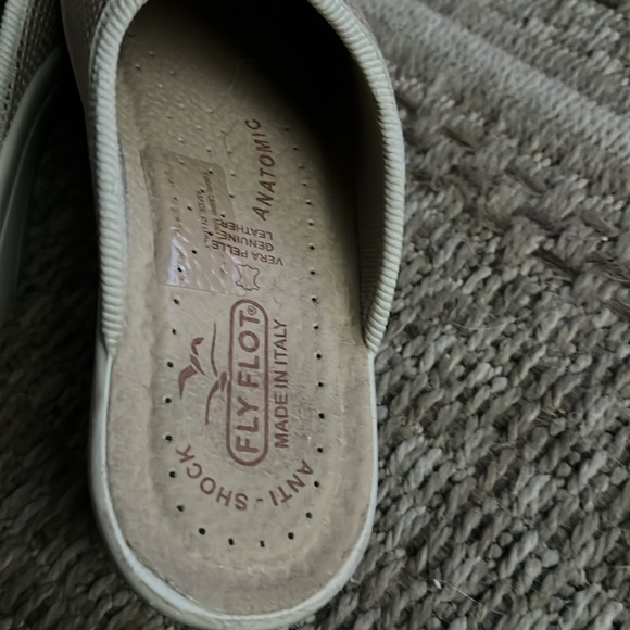 Fly Flot Mesh Clogs - Picture 7 of 7